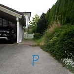 Feapp Souterrain Pennen & Parken Apartman