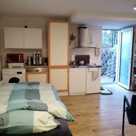 Feapp Souterrain Pennen & Parken Апартаменты