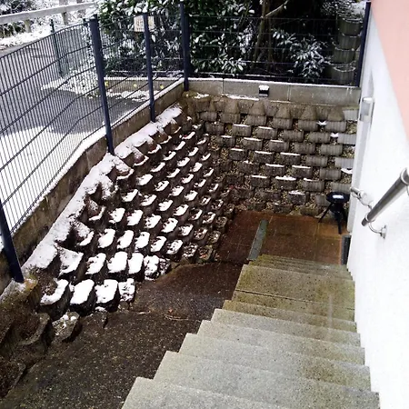 Feapp Souterrain Pennen & Parken Мондзее