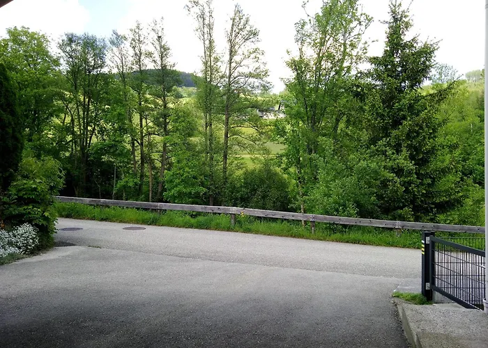 Daire Feapp Souterrain Pennen & Parken *