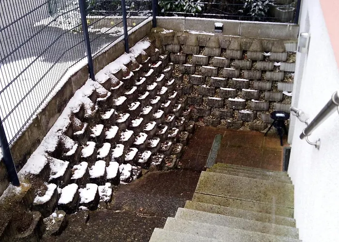 Feapp Souterrain Pennen & Parken Мондзее